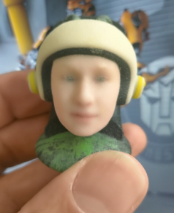 Create your own 3D figurine in cyborg look with The Bobbleshop